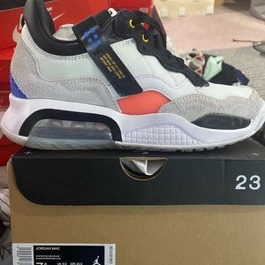 Jordan MA2 7.5M/9W - worn once